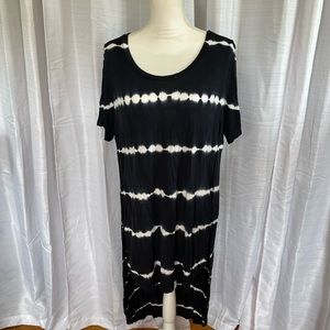 Ava & Vic Hi- Low Tie Dye Top 🖤🤍